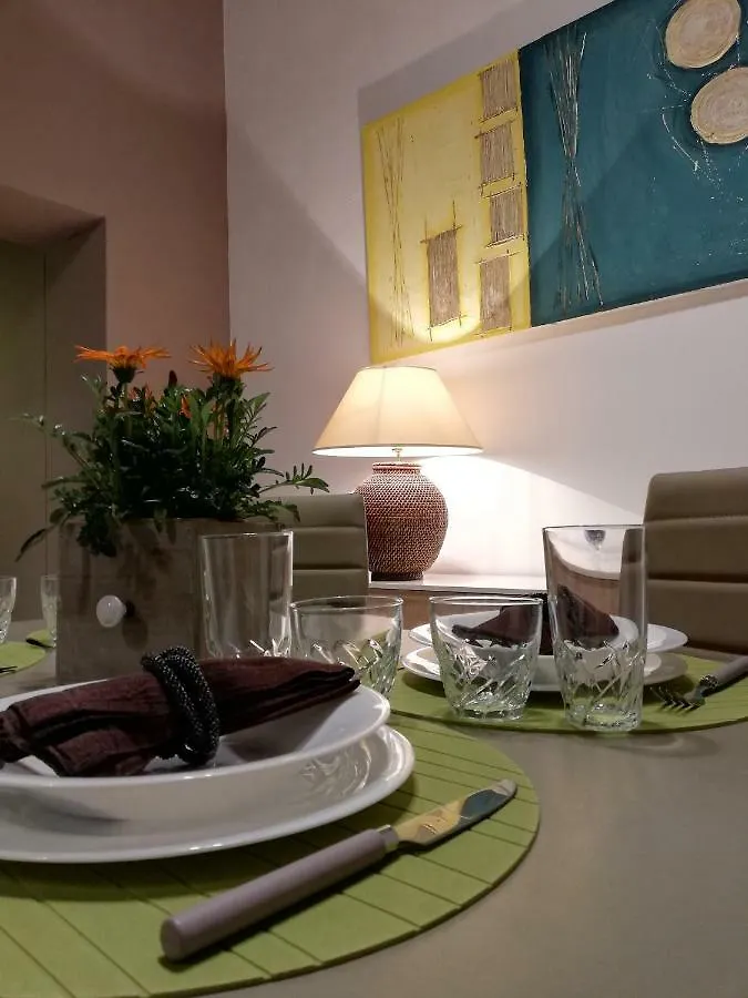 Semesterbostad Casa Nel Vicolo Villa Palermo