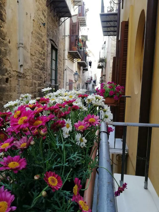 Casa Nel Vicolo Villa Palermo
